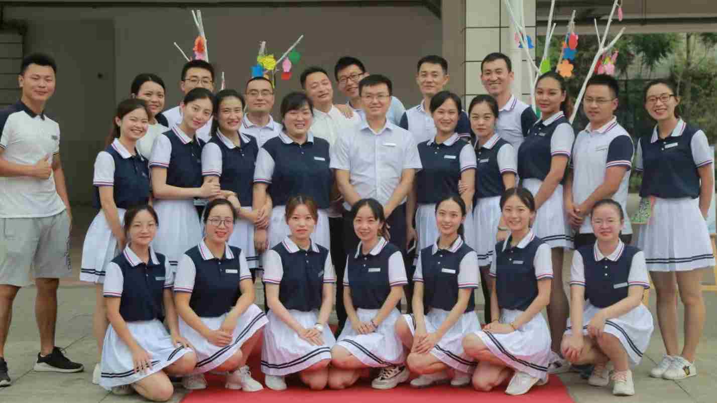 2019年秋季成都龙泉驿区东山国际小学,向阳桥小学教师